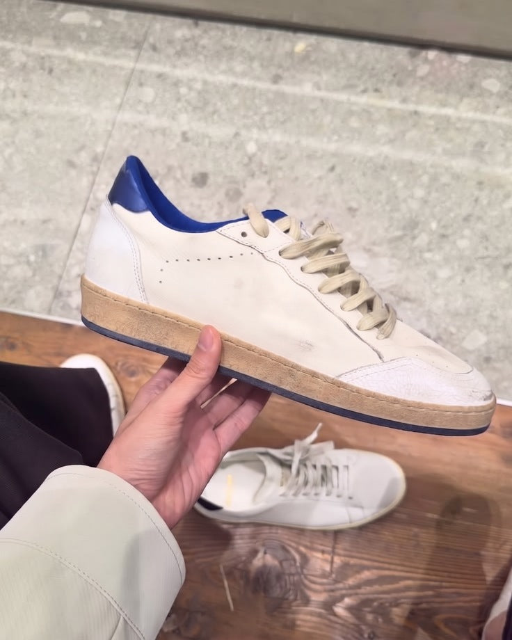 Sableau Balstar Sneaker Blue in hand