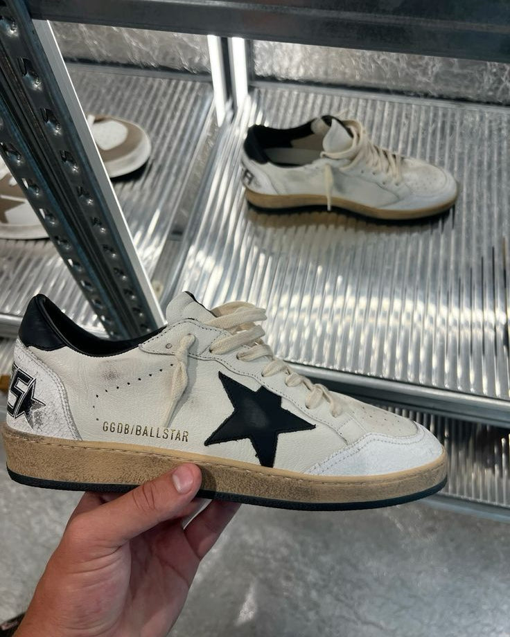 Sableau Balstar Sneaker White in hand