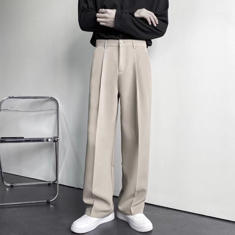 Sableau Ostermalm Pleated Trousers - Sand, worn