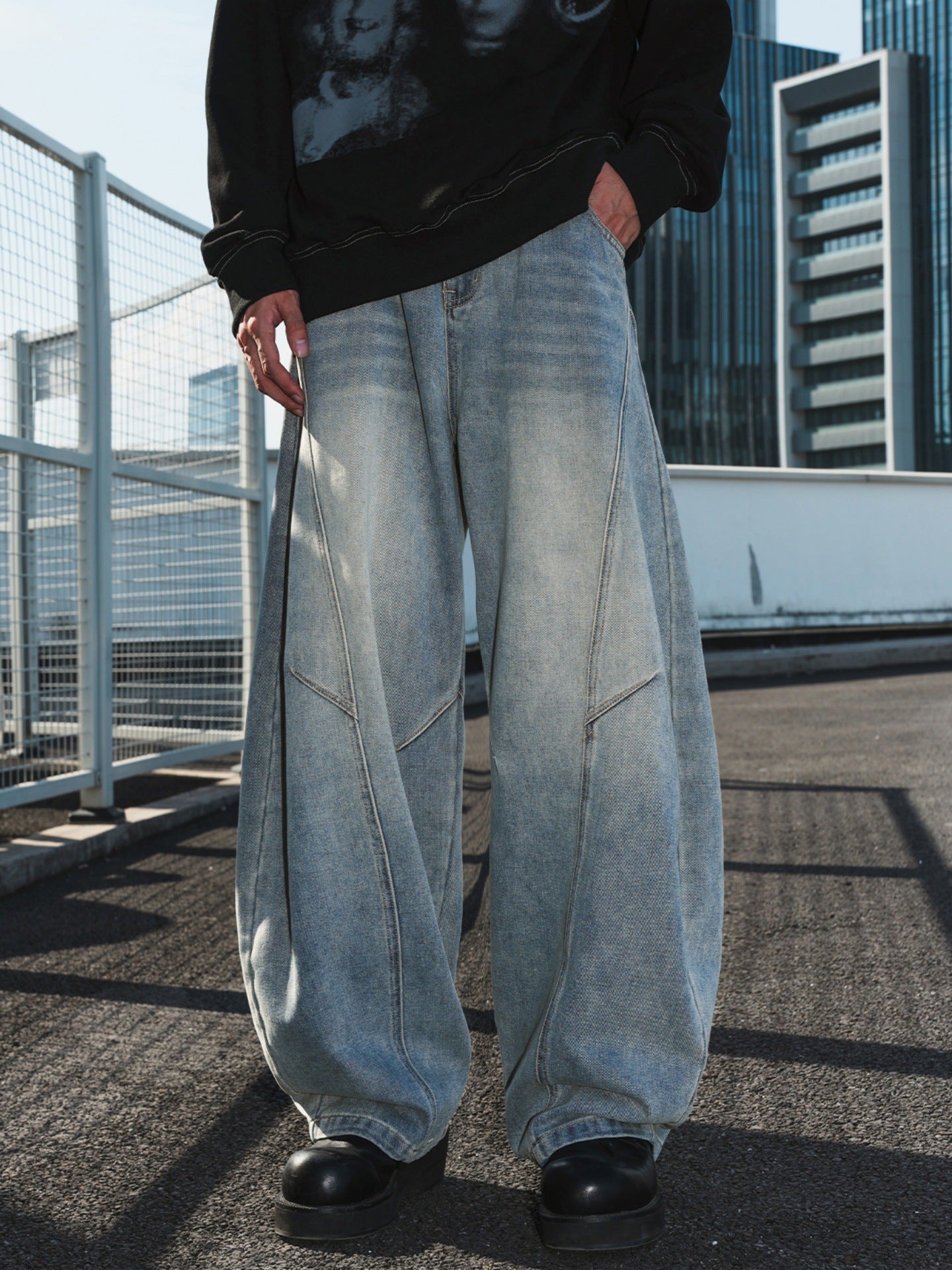 Sableau Malmo Panel Jeans - Monkey Wash Blue, worn on the street