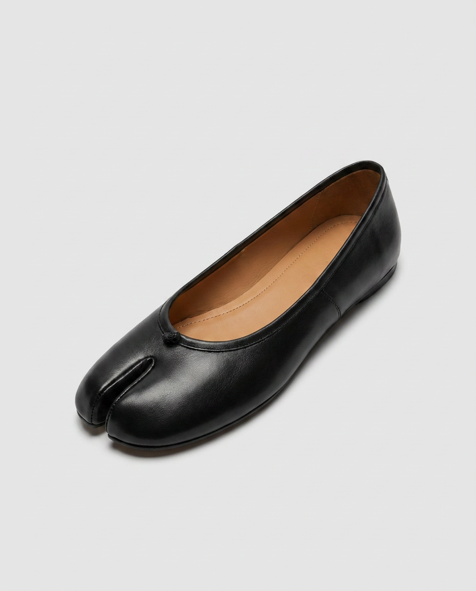 Split-Toe Leather Flats — Black