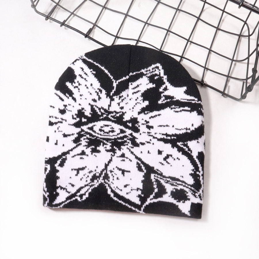Sableau Jacquard Beanie in Black & White
