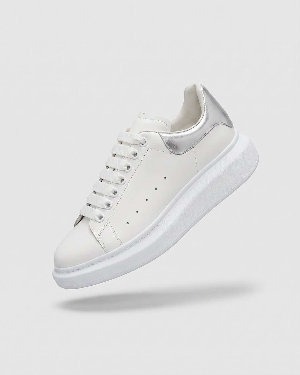 Sableau MQ Sneakers in white with silver heel