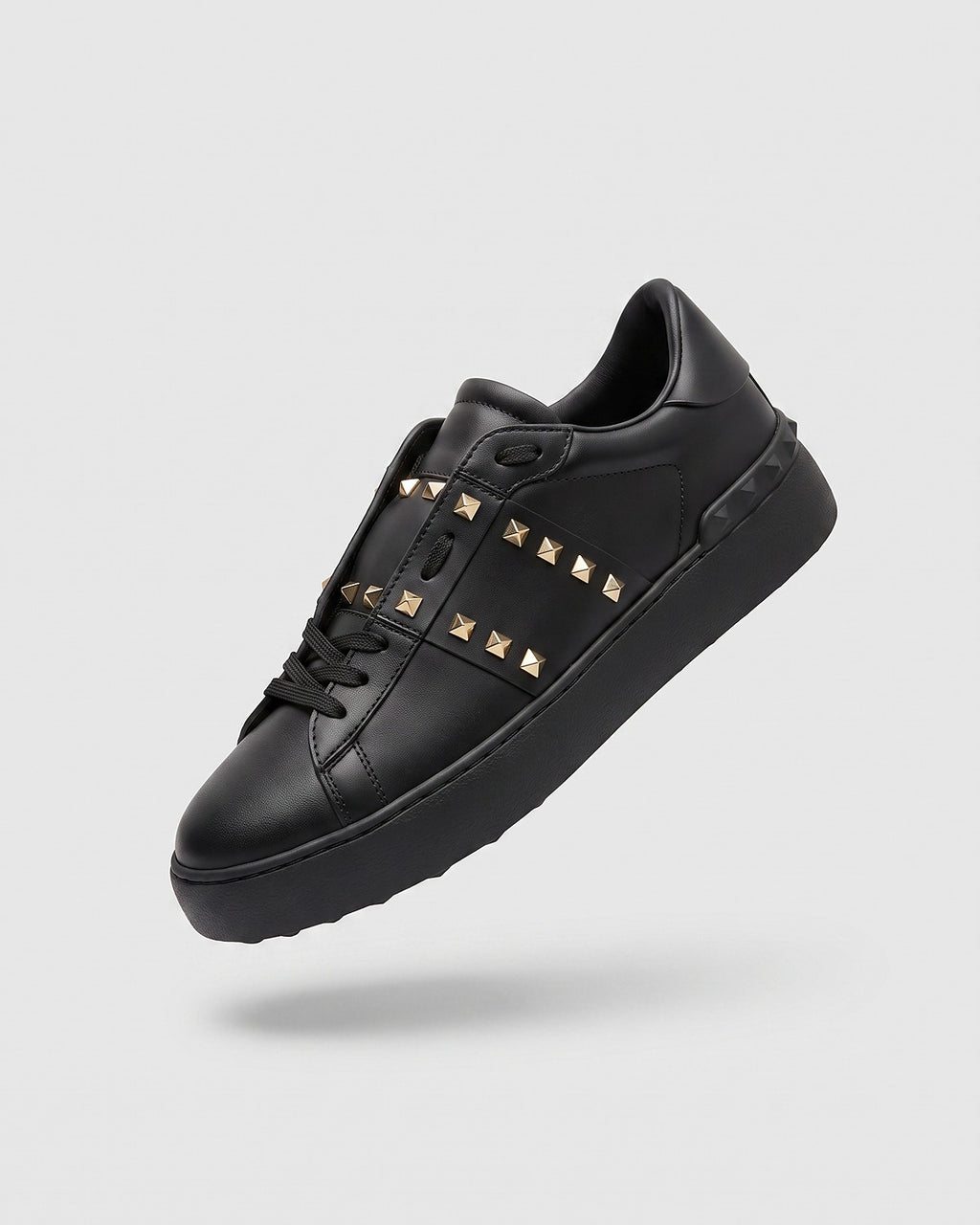 Sableau VT Sneakers in all black with gold studs