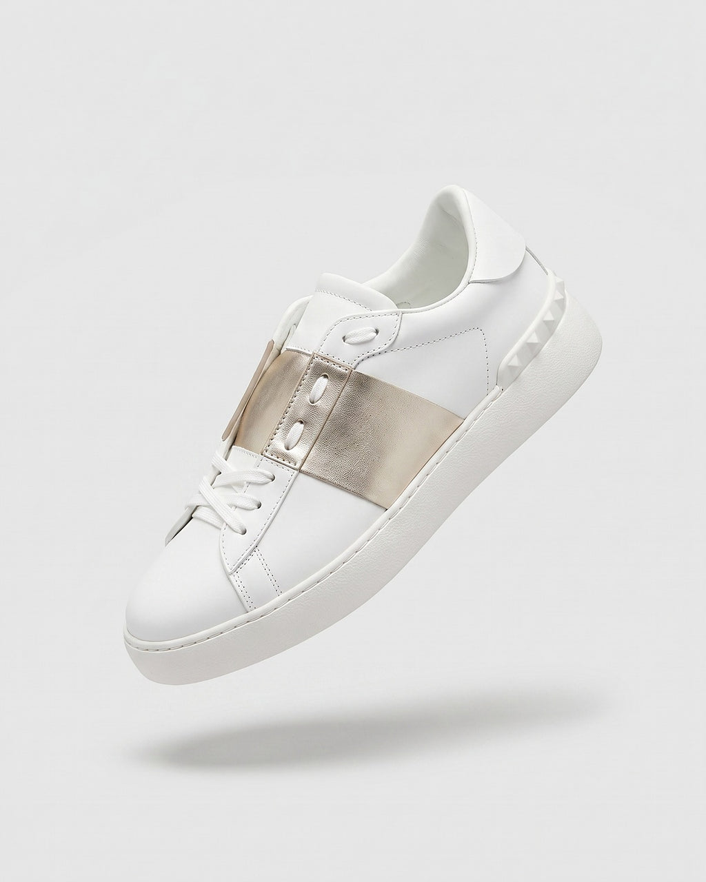 Sableau VT Sneakers Band in white with gold band