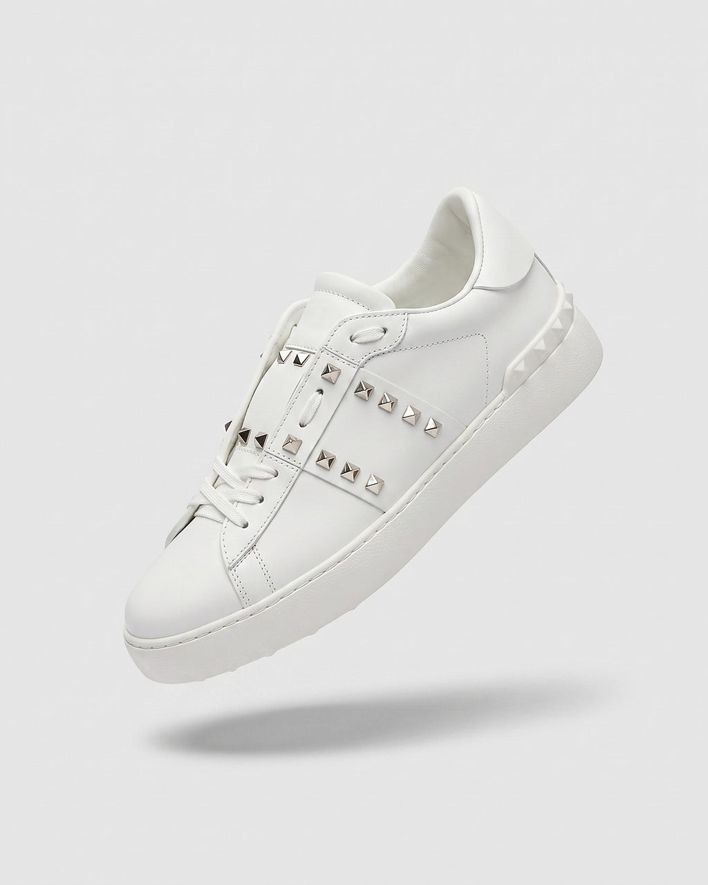 Sableau VT Sneakers with silver band and silver studs