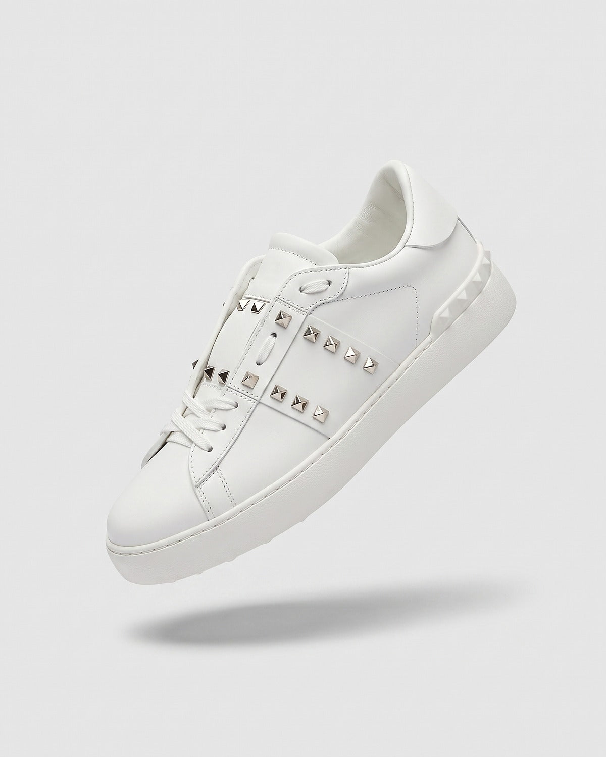 Sableau VT Sneakers with silver band and silver studs