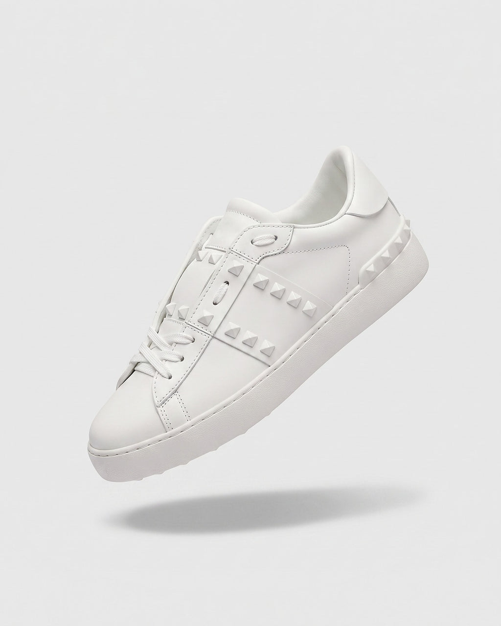 Sableau VT Sneakers in White with white studs