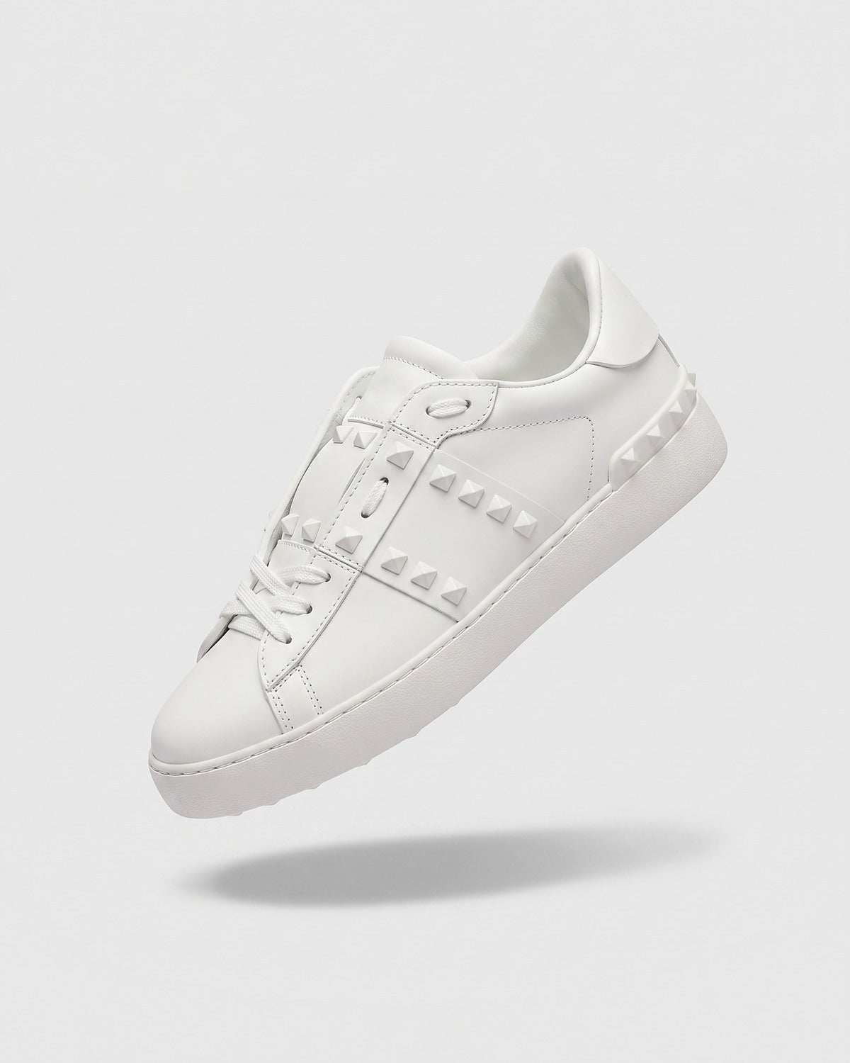 Sableau VT Sneakers in White with white studs