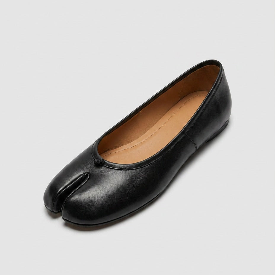 Sableau Tabi Flats — black split-toe flat, studio